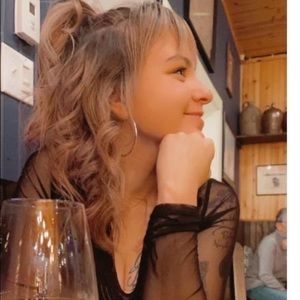 Meet your Posher, Megan